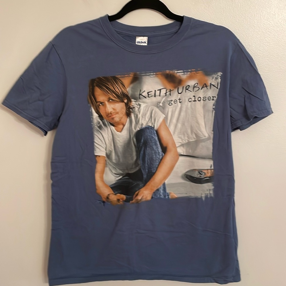 2011 Keith Urban Get Closer World Tour Concert T-Shirt Size Medium Color Blue